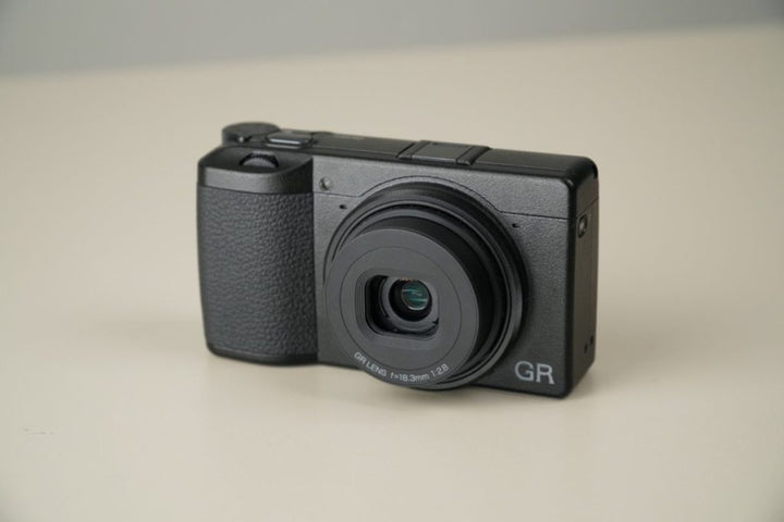 Ricoh GR III HDF Digital Camera【Parallel import】